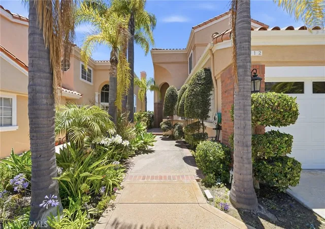 Photo 4 of Sale Pending at 30612 La Vue, Laguna Niguel, CA 92677 | MLS# RS26135784 | Listing updated on 2026-09-14
