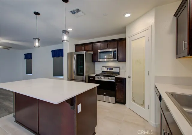 Photo 3 of Sale Pending at 626 Heitz Ct, Merced, CA 95348 | MLS# MC26127731 | Listing updated on 2026-09-29