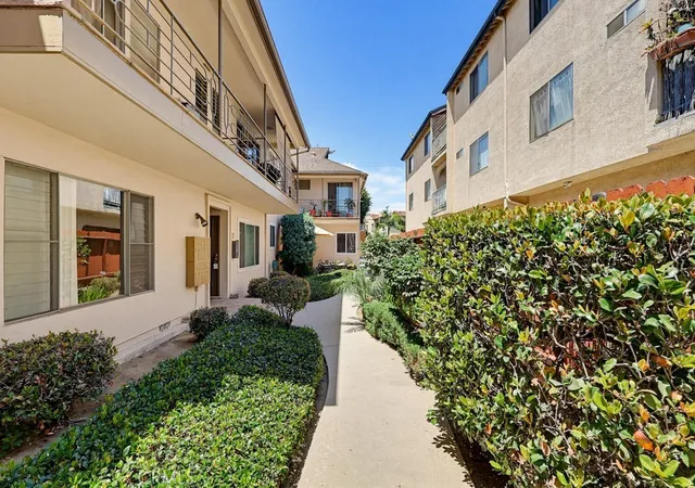 Photo 3 of Condo for sale at 2060 E 3rd Street #3, Long Beach, CA 90814 | MLS# PW26137207 | Listing updated on 2026-09-14