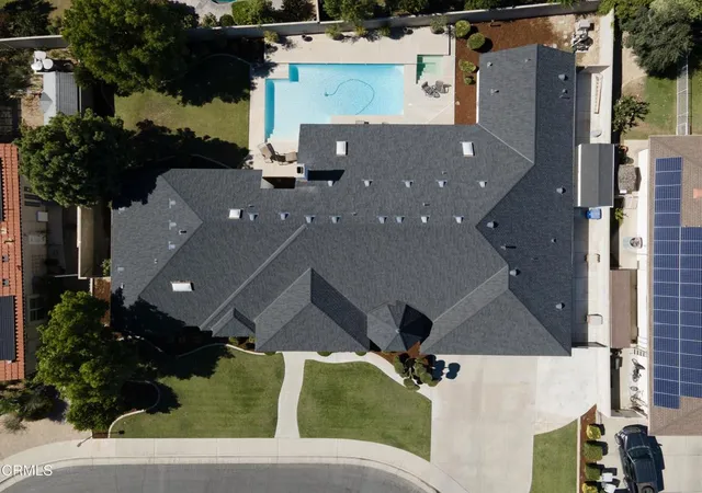 Photo 2 of Sale Pending at 9100 Saint Cloud Ln, Bakersfield, CA 93311 | MLS# V1-37174 | Listing updated on 2026-09-14