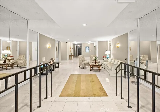 Photo 3 of Condo for sale at 400 S La Fayette Park #213, Los Angeles, CA 90057 | MLS# TR26130897 | Listing updated on 2026-09-15