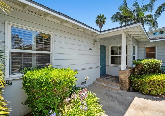 Photo 2 of Single family home for sale at 3370 Manning Ct, Los Angeles, CA 90064 | MLS# NDP2606067 | Listing updated on 2026-09-15