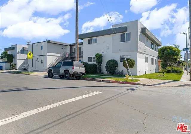 Listing Photo 5 - Condo for sale in building located at 13406 S Vermont Ave, Gardena, CA 90247