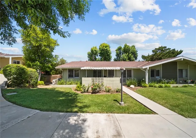 Photo 2 of Condo for sale at 19157 Ave Of The Oaks #A, Newhall, CA 91321 | MLS# SR26137135 | Listing updated on 2026-09-14