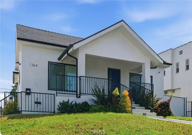 Photo 2 of Single family home for sale at 1364 S Ridgeley, Los Angeles, CA 90019 | MLS# SR26139087 | Listing updated on 2026-10-01