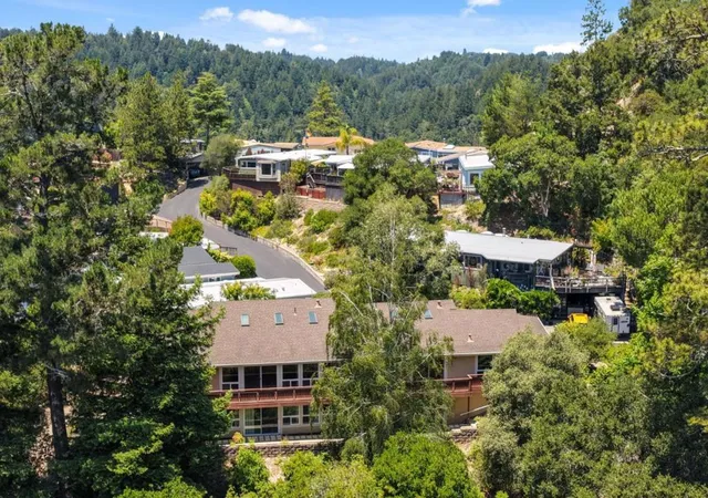 Photo 3 of Manufactured home for sale at 552 Bean Crk Rd #141, Scotts Valley, CA 95066 | MLS# ML82052273 | Listing updated on 2026-09-14