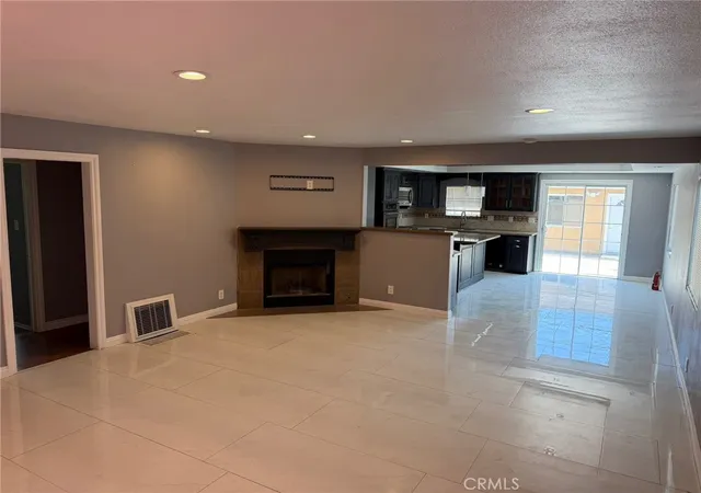 Photo 3 of Sale Pending at 2752 E Harrison, Long Beach, CA 90810 | MLS# SB26139203 | Listing updated on 2026-09-15