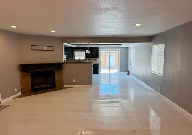 Photo 4 of Sale Pending at 2752 E Harrison, Long Beach, CA 90810 | MLS# SB26139203 | Listing updated on 2026-09-15