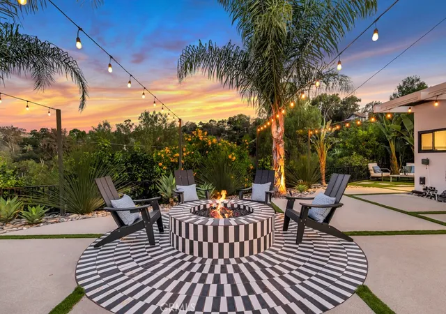 Single family home for sale at 21520 Arcos, Woodland Hills, CA 91364 | MLS# SR26138043