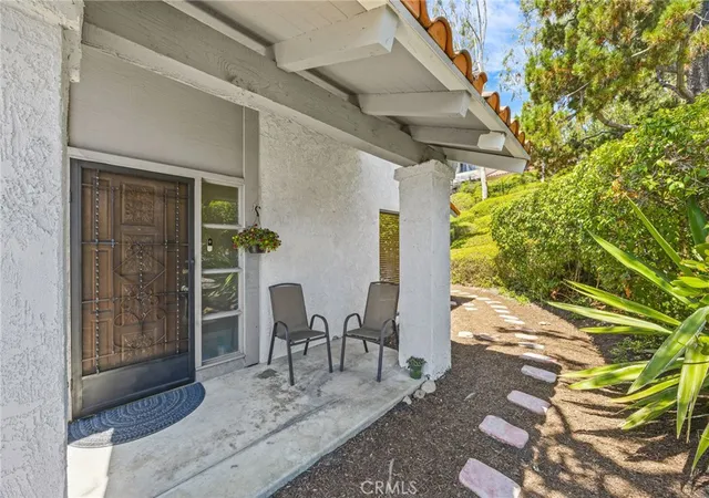 Photo 3 of Single family home for sale at 32471 Spyglass Ct, San Juan Capistrano, CA 92675 | MLS# OC26010127 | Listing updated on 2026-09-14