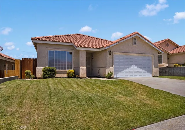 Photo 3 of Sale Pending at 17592 Electra Dr, Victorville, CA 92395 | MLS# HD26139414 | Listing updated on 2026-09-14