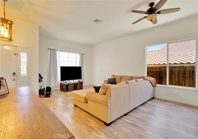 Photo 4 of Sale Pending at 17592 Electra Dr, Victorville, CA 92395 | MLS# HD26139414 | Listing updated on 2026-09-14