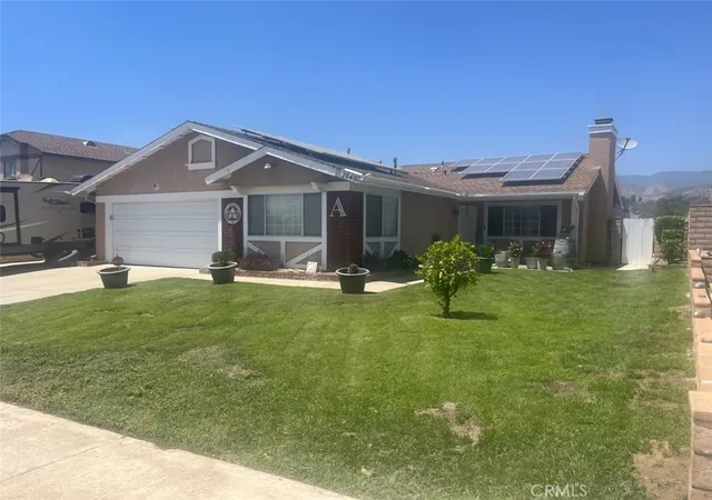 Photo 3 of Single family home for sale at 28450 Sycamore, Highland, CA 92346 | MLS# IV26131545 | Listing updated on 2026-09-15