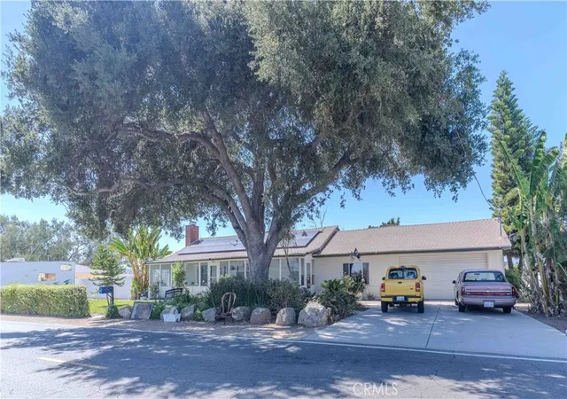 Photo 4 of Single family home for sale at 4047 Bluff, Norco, CA 92860 | MLS# CV26139695 | Listing updated on 2026-09-14