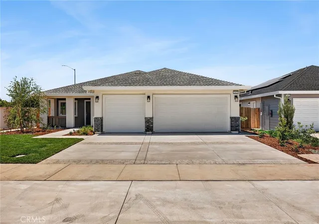 Photo 3 of Single family home for sale at 2642 Knotwood Ter, Chico, CA 95973 | MLS# SN26139853 | Listing updated on 2026-09-15