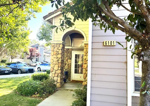 Photo 1 of Townhouse for sale at 6101 Lambeck Ln, San Jose, CA 95119 | MLS# ML82052473 | Listing updated on 2026-09-15