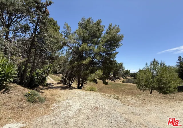 Photo 4 of Land for sale at 22030 Saddlepeak, Topanga, CA 90290 | MLS# 26853371 | Listing updated on 2026-09-15