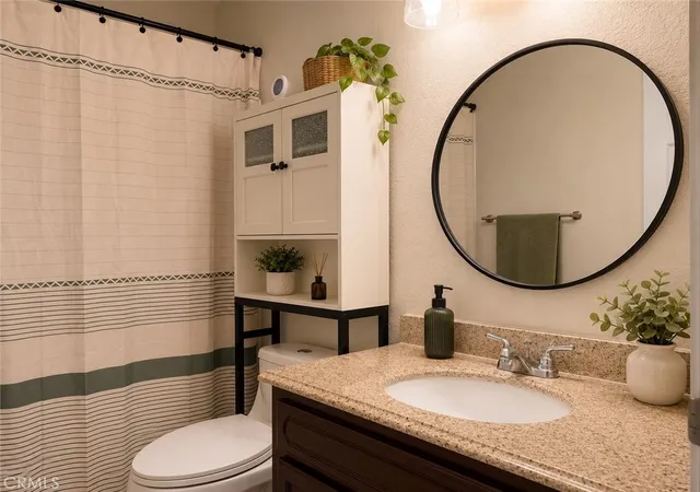 Listing Photo 4 - Condo for sale in building located at 788 Gianni, Corona, CA 92879 - Unit #202