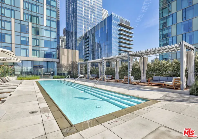 Photo 1 of Condo for sale at 889 Francisco St #909, Los Angeles, CA 90017 | MLS# 26853497 | Listing updated on 2026-09-15