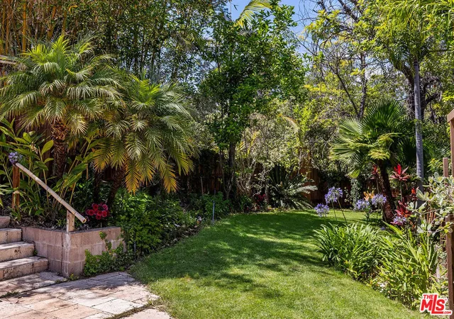 Photo 17 of Single family home for sale at 716 Rochedale Way, Los Angeles, CA 90049 | MLS# 26852919 | Listing updated on 2026-10-06