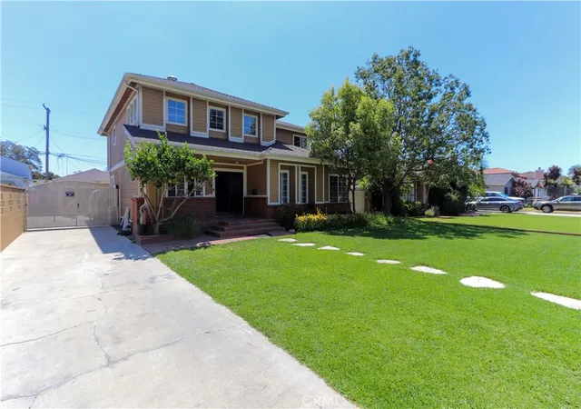 Photo 1 of Single family home for sale at 4826 Faculty Ave, Long Beach, CA 90808 | MLS# CV26141167 | Listing updated on 2026-09-15