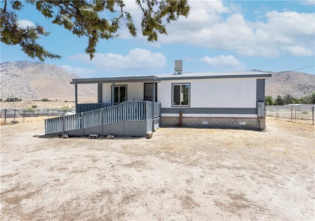 Photo 3 of Manufactured home for sale at 4362 Cottonwood Ln, Weldon, CA 93283 | MLS# SR26142368 | Listing updated on 2026-09-14