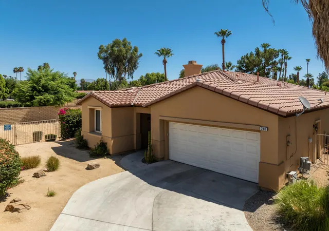 Photo 1 of Sale Pending at 240 Paseo Vista Cir, Palm Desert, CA 92260 | MLS# 219149780DA | Listing updated on 2026-09-28