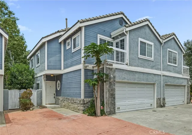Photo 1 of Sale Pending at 2455 Oneida St #A, Pasadena, CA 91107 | MLS# SR26142463 | Listing updated on 2026-09-14
