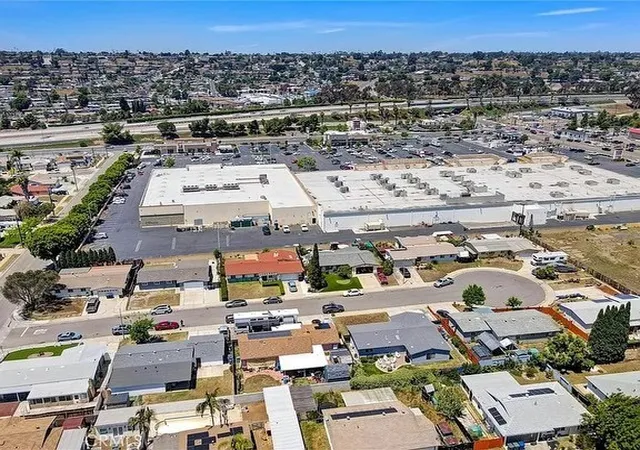 Photo 11 of Single family home for sale at 910 Saint George Ct, Spring Valley, CA 91977 | MLS# CV26142484 | Listing updated on 2026-10-01