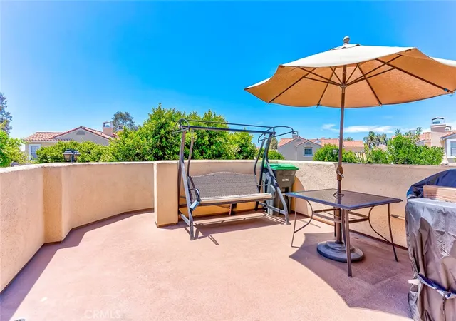 Photo 2 of Condo for sale at 2495 Paseo Circulo, Tustin, CA 92782 | MLS# OC26117852 | Listing updated on 2026-09-14