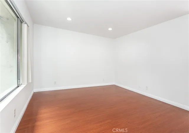 Listing Photo 4 - Condo for sale in building located at 2025 E Aroma Dr, West Covina, CA 91791