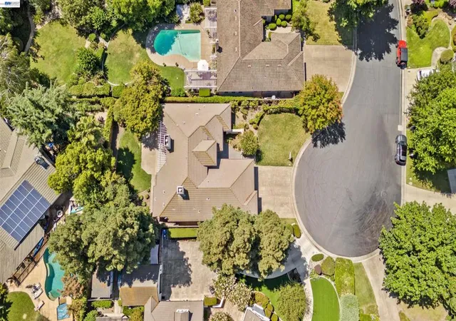 Photo 3 of Single family home for sale at 4713 Longcove Dr, Stockton, CA 95219 | MLS# 41140256 | Listing updated on 2026-09-15