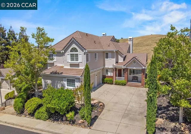 Photo 2 of Sale Pending at 3051 Miwok Way, Clayton, CA 94517 | MLS# 41140324 | Listing updated on 2026-09-15