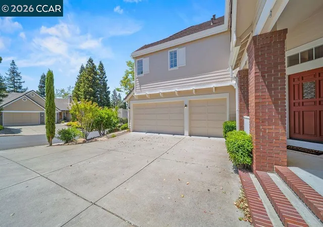 Photo 4 of Sale Pending at 3051 Miwok Way, Clayton, CA 94517 | MLS# 41140324 | Listing updated on 2026-09-15
