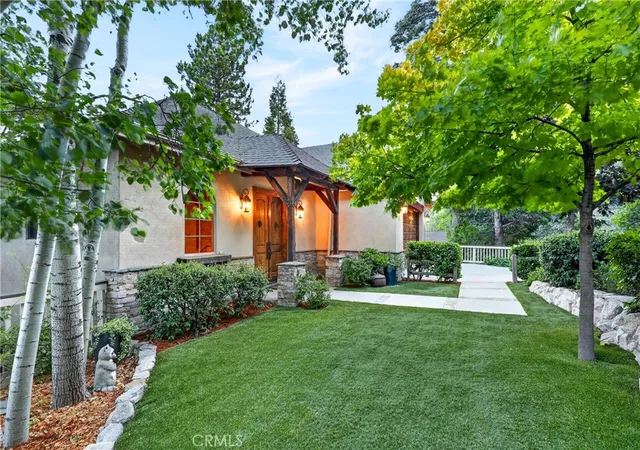 Photo 1 of Single family home for sale at 27360 Elmwood, Lake Arrowhead, CA 92352 | MLS# IG26141372 | Listing updated on 2026-09-14