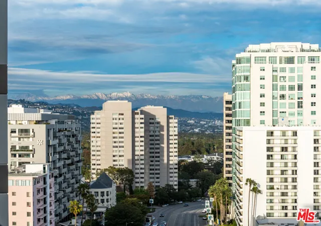 Listing Photo 4 - Condo for sale in The Grand located at 10445 Wilshire Blvd, Los Angeles, CA 90024 - Unit #1905
