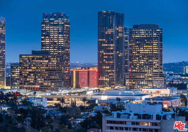 Listing Photo 5 - Condo for sale in The Grand located at 10445 Wilshire Blvd, Los Angeles, CA 90024 - Unit #1905