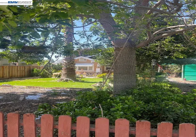 Photo 1 of Sale Pending at 656 Juana Ave, San Leandro, CA 94577 | MLS# 41140437 | Listing updated on 2026-09-14