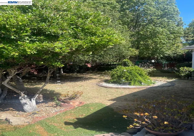 Photo 3 of Sale Pending at 656 Juana Ave, San Leandro, CA 94577 | MLS# 41140437 | Listing updated on 2026-09-14