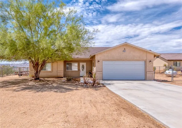 Photo 3 of Single family home for sale at 58333 Campanula St, Yucca Valley, CA 92284 | MLS# JT26146361 | Listing updated on 2026-09-27
