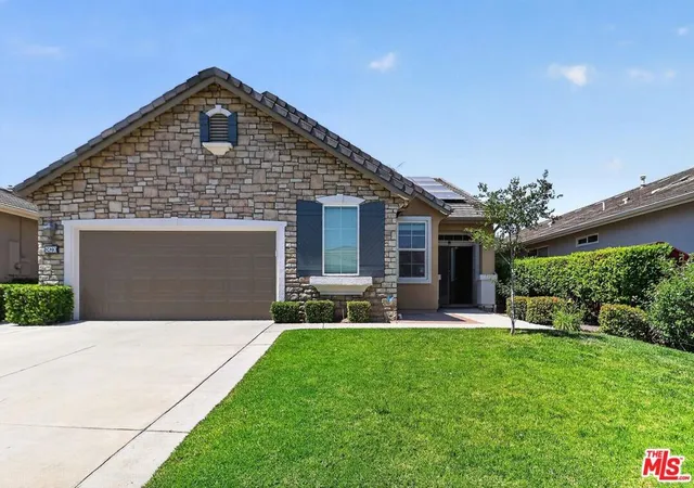 Photo 1 of Single family home for sale at 8240 Campbell Ct, Hemet, CA 92545 | MLS# 26855845 | Listing updated on 2026-09-14