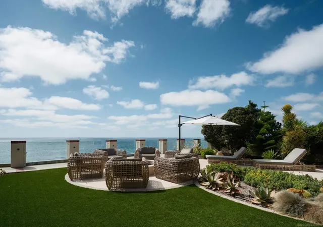 Photo 3 of Single family home for sale at 824 Neptune Ave, Encinitas, CA 92024 | MLS# 260016363SD | Listing updated on 2026-09-30