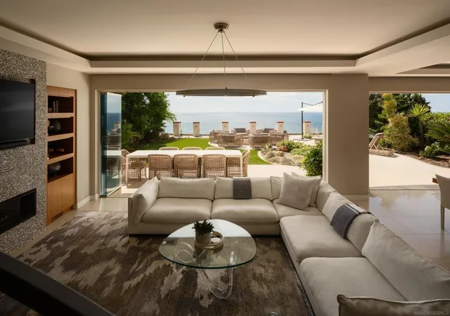 Photo 4 of Single family home for sale at 824 Neptune Ave, Encinitas, CA 92024 | MLS# 260016363SD | Listing updated on 2026-09-30