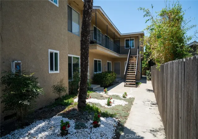 Photo 4 of House for sale at 3700 E 4th Street, Long Beach, CA 90814 | MLS# OC26146653 | Listing updated on 2026-09-25