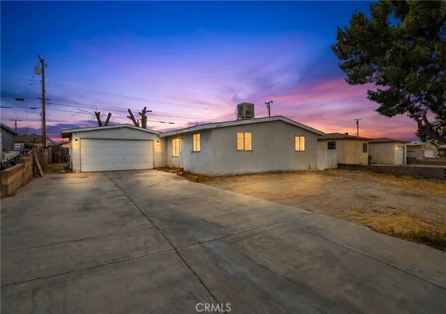 Photo 1 of Single family home for sale at 44251 Carolside Ave, Lancaster, CA 93535 | MLS# SR26146896 | Listing updated on 2026-09-14