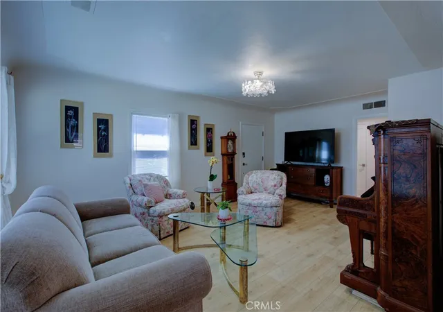Photo 2 of Single family home for sale at 636 West 25th, Merced, CA 95340 | MLS# MC26146533 | Listing updated on 2026-09-19