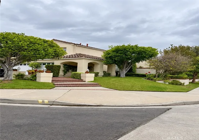 Photo 3 of Single family home for sale at 13382 S Presidio, Tustin, CA 92782 | MLS# OC26134122 | Listing updated on 2026-09-15