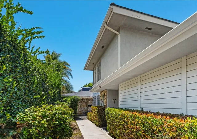 Photo 1 of Sale Pending at 359 361 Roswell, Long Beach, CA 90814 | MLS# PW26138957 | Listing updated on 2026-09-23