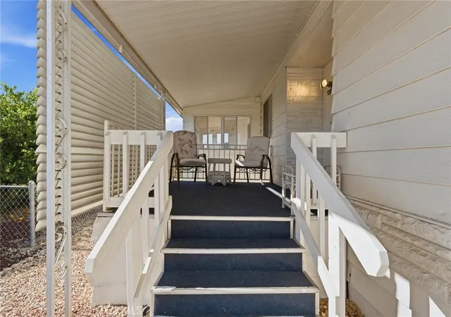 Photo 3 of Manufactured home for sale at 5001 W Florida #323, Hemet, CA 92545 | MLS# SW26147568 | Listing updated on 2026-09-14