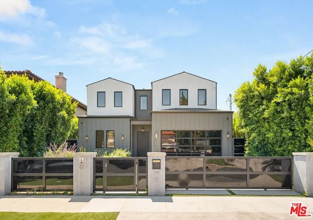 Photo 3 of Mansion for sale at 5347 Amigo Ave, Tarzana, CA 91356 | MLS# 26849297 | Listing updated on 2026-09-21